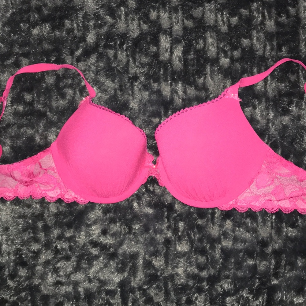 Victoria’s Secret Push-up DEMI Bra